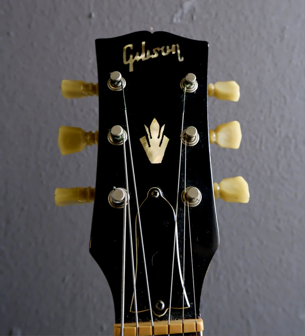 1969 Gibson ES-335 — Sunburst