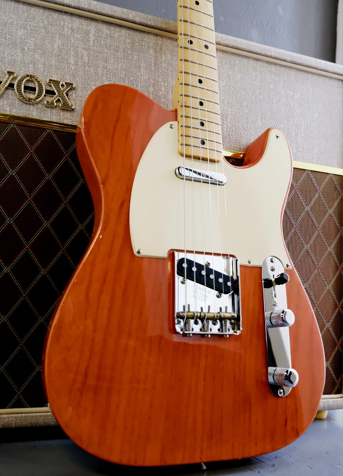 Fender Custom Shop Nocaster — Transparent Orange
