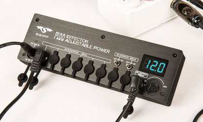 SWIFF AUDIO P100 ISOLATED POWER SUPPLY WITH REAL-TIME VOLTAGE DISPLAY - Fouche Guitars